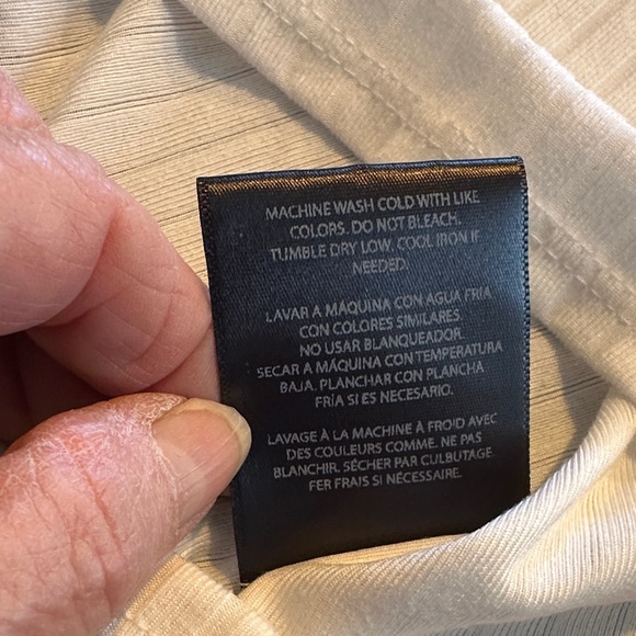 Curated  YMI White and Full Tilt Green Women's Cropped Tank Tops Bundle - Picture 9 of 9